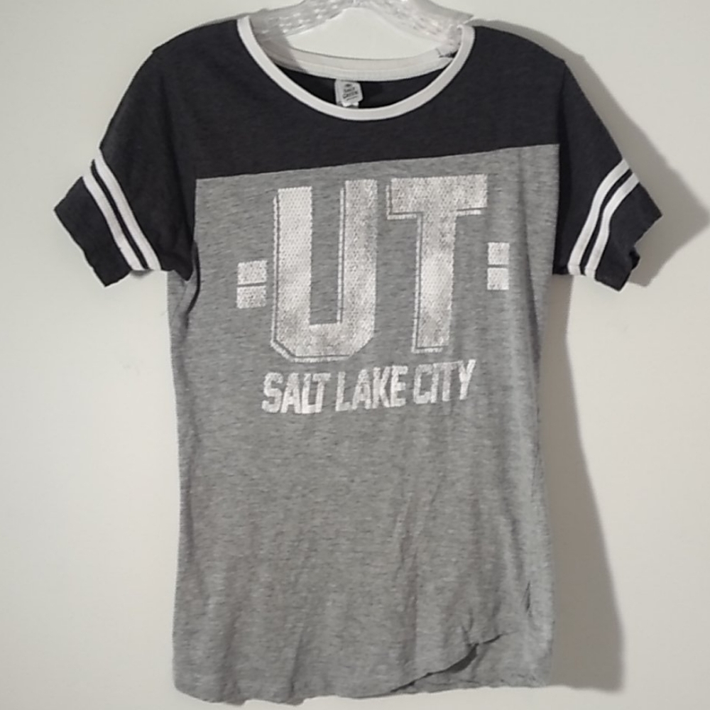 Graphic t varsity UT Salt Lake City size lg